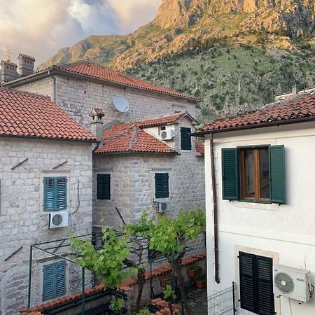 Apartments Leo Kotor Exterior foto