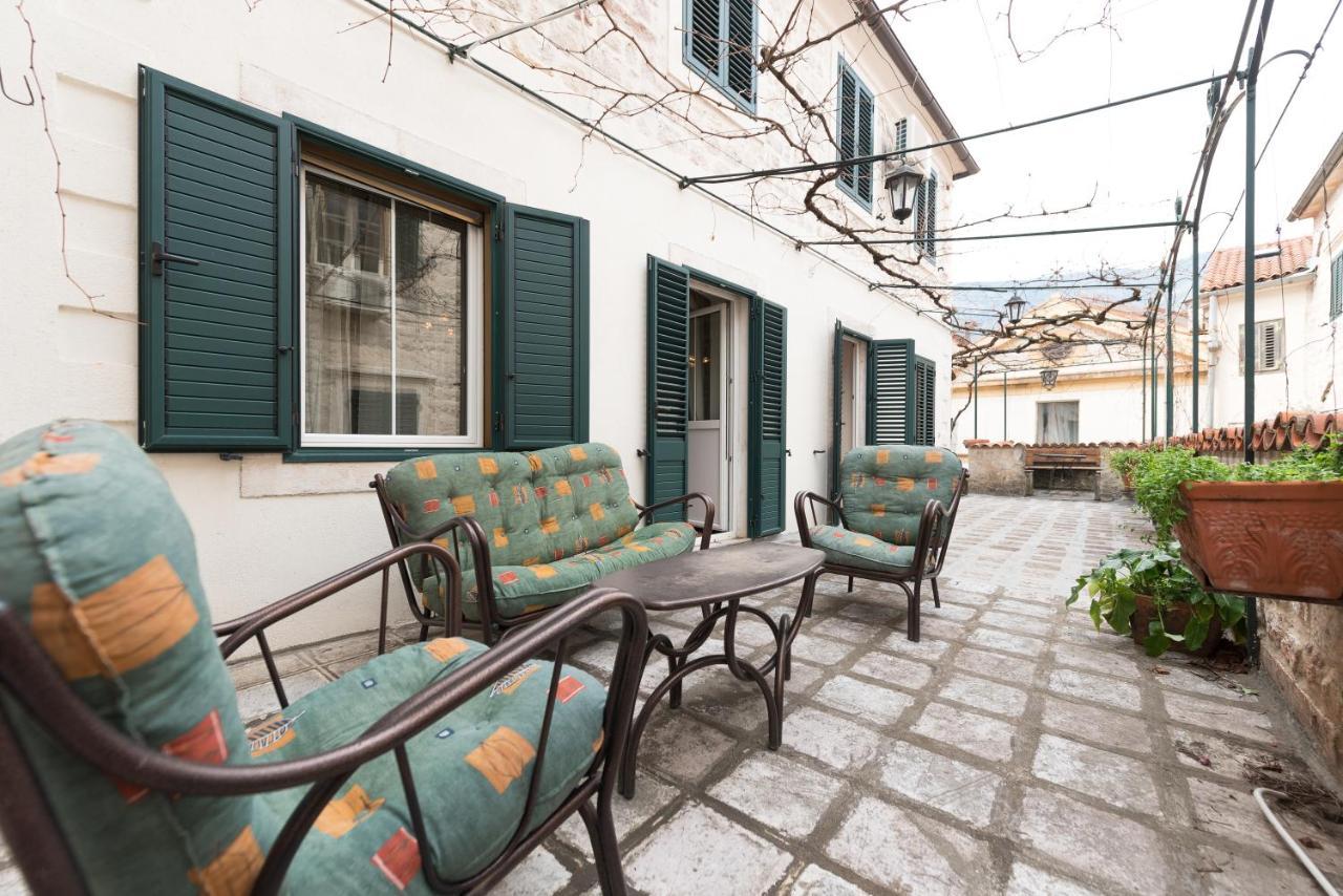 Apartments Leo Kotor Exterior foto